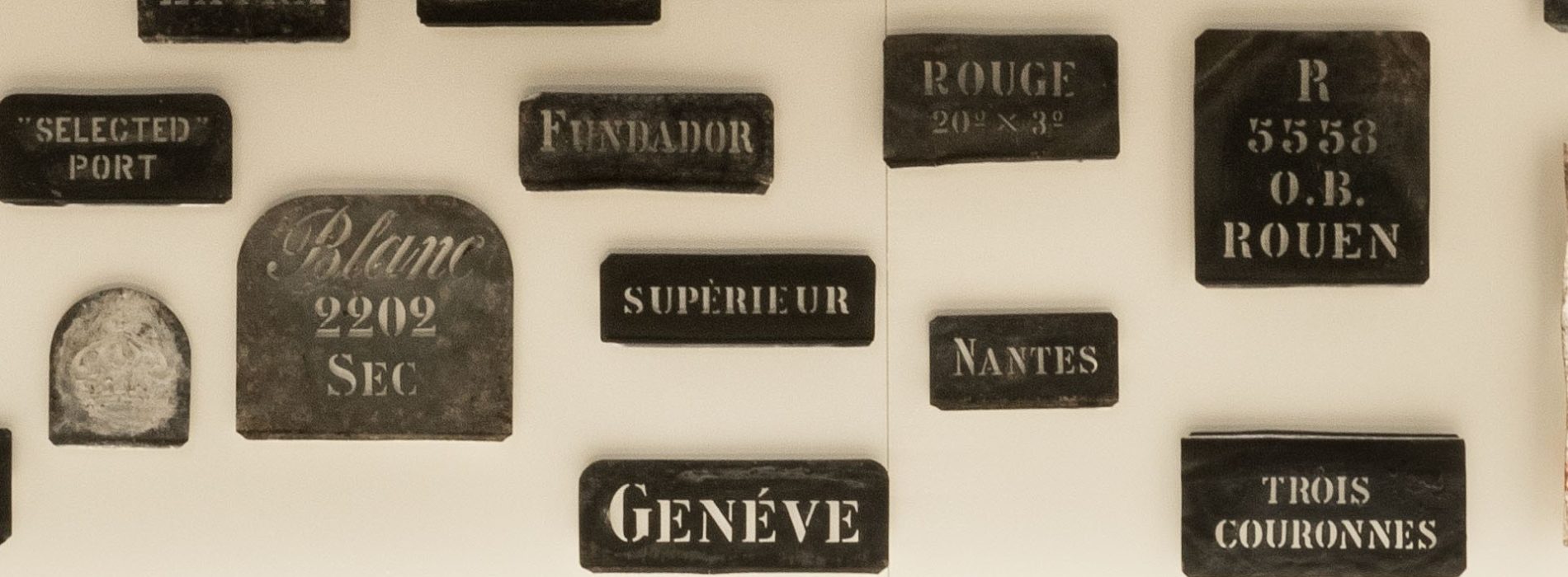 Máscara de Stencil “supèrieur” 1 Fevereiro Stencil superieur Foto destaque